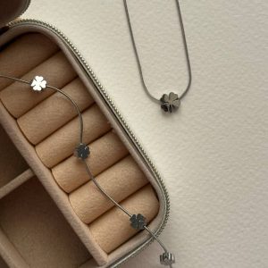 گردنبند شبدر